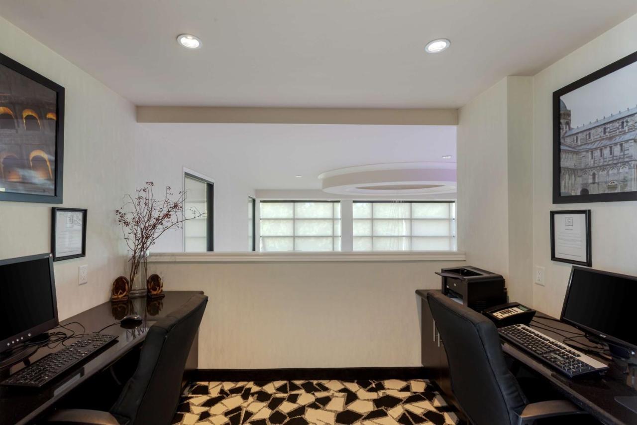C Hotel By Carmen'S, BW Premier Collection Hamilton Ngoại thất bức ảnh